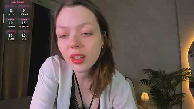 Lunar Lily online show from 10, 11, 2025