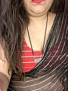 Snapshot of indian-hotmilfs chatting on 23, 4, 2026 indian-hotmilfs online show from 23, 4, 2026