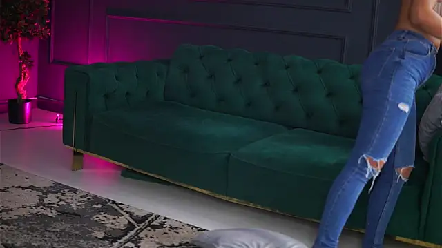 Snapshot of SiennaRuh chatting on 29, 9, 2025 SiennaRuh online show from 29, 9, 2025