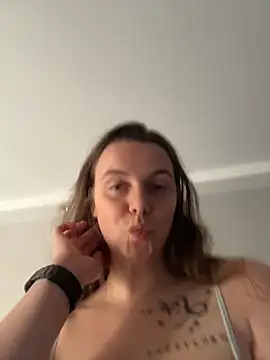 TenderLaGlamor online show from 22, 12, 2025