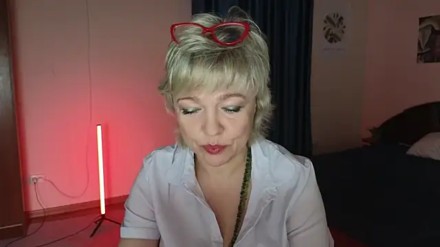 Rosette Pricky online show from 5, 11, 2025