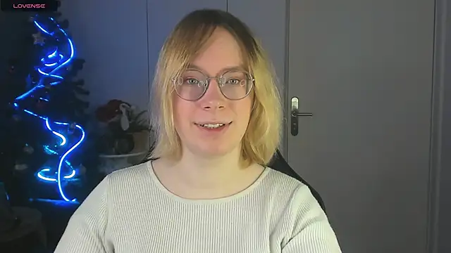 Amanda Butlerr online show from 18, 12, 2025