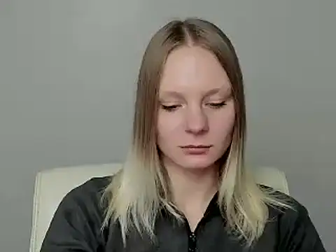 Snapshot of Kassandra_XX chatting on 8, 10, 2025 Kassandra XX online show from 8, 10, 2025