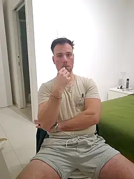 mrlyuis online show from 22, 2, 2026