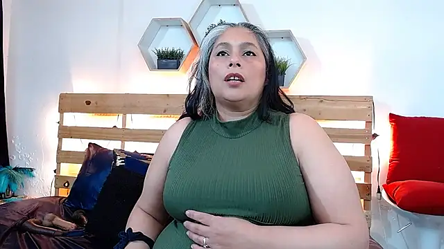 sheila reeves2772 online show from 15, 10, 2025