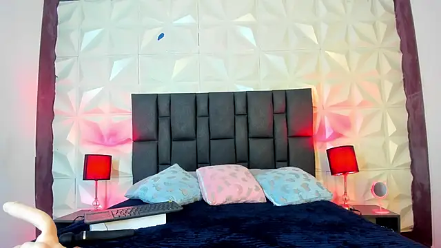 Snapshot of BustyGlow chatting on 7, 10, 2025 BustyGlow online show from 7, 10, 2025
