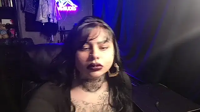 chicanachic13 online show from 11, 3, 2026