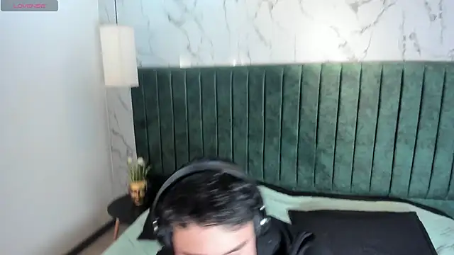 AustinJones  online show from 20, 2, 2026