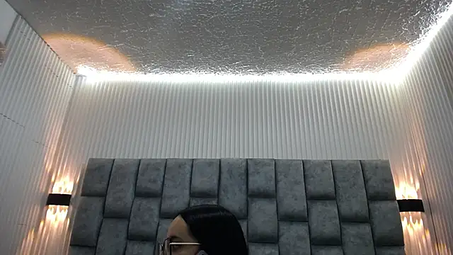 Snapshot of Megan_blue5 chatting on 9, 9, 2025 Megan blue5 online show from 9, 9, 2025