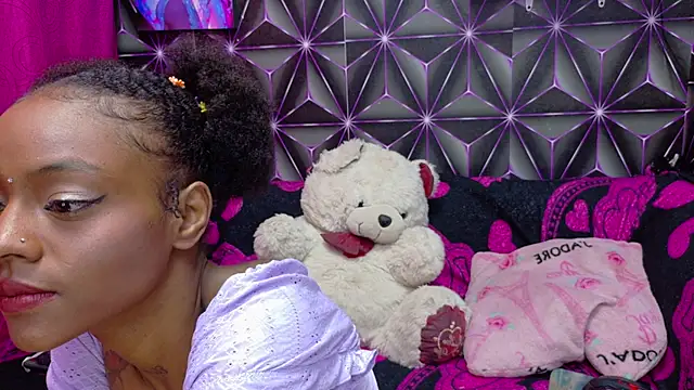 Shantall ks online show from 30, 10, 2025