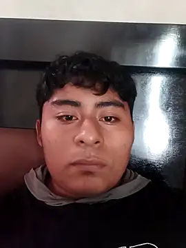 Snapshot of AlbertoPucMoo chatting on 21, 11, 2025 AlbertoPucMoo online show from 21, 11, 2025