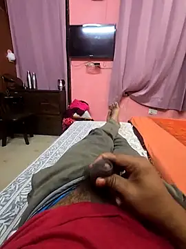 Snapshot of rrboycurvy chatting on 1, 10, 2025 rrboycurvy online show from 1, 10, 2025