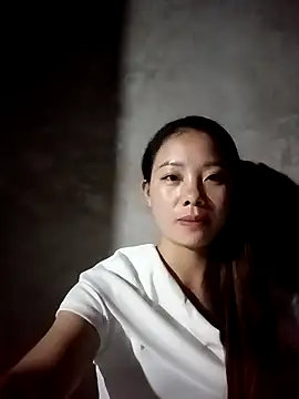 milo123-xx online show from 13, 10, 2025