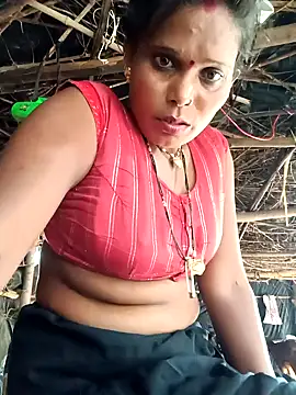 Snapshot of cute_diya_12 chatting on 12, 9, 2025 cute diya 12 online show from 12, 9, 2025