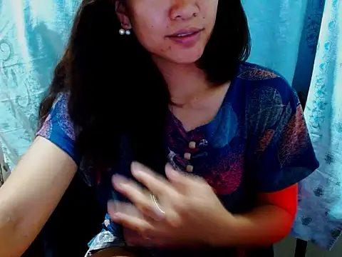 im all y0urs online show from 10, 9, 2025