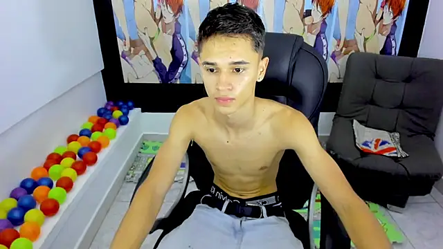 Snapshot of Aron_Boyy chatting on 14, 9, 2025 Aron Boyy online show from 14, 9, 2025