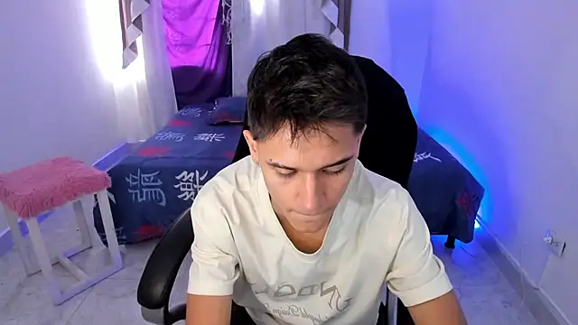 Aron Boyy online show from 11, 10, 2025