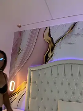 Lucy Milf 474 online show from 10, 4, 2026