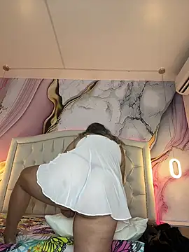 Lucy Milf 474 online show from 18, 4, 2026