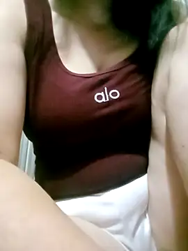 Surrilove online show from 10, 4, 2026