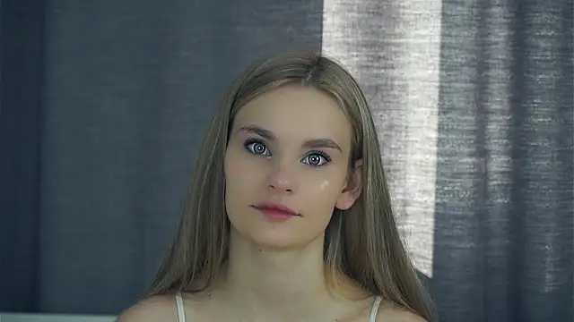Snapshot of Lilykiss chatting on 13, 9, 2025 Lilykiss online show from 13, 9, 2025