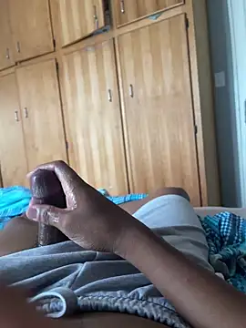 CreamyOff45 online show from 15, 12, 2025