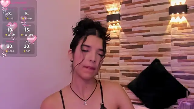 Snapshot of ChloeeMason chatting on 11, 9, 2025 ChloeeMason online show from 11, 9, 2025