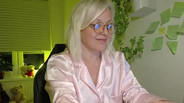 Linsy Kim online show from 8, 3, 2026