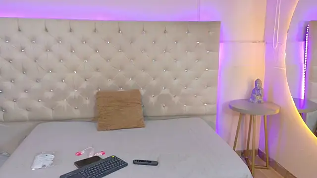 CathMellow online show from 4, 2, 2026