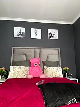 Ebony Warlock  online show from 21, 12, 2025