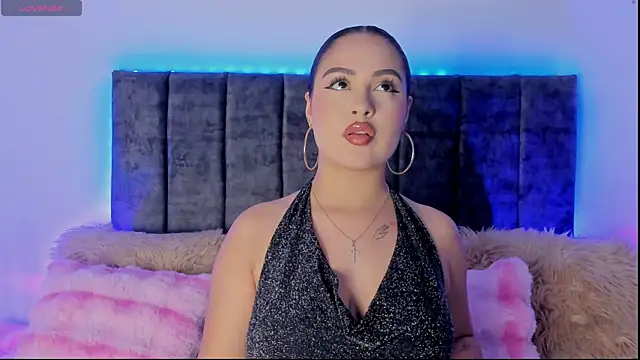 AnaLevii online show from 6, 4, 2026