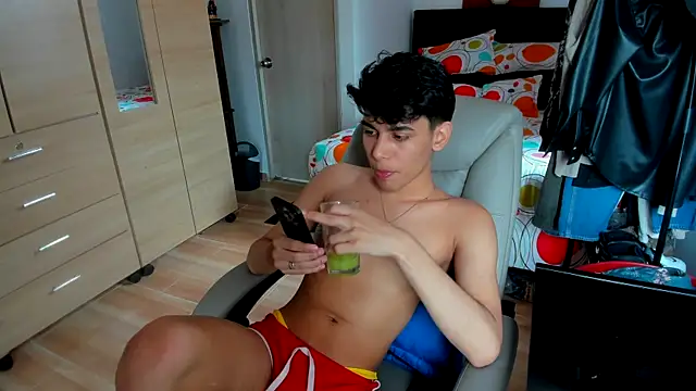AliottTwink online show from 1, 6, 2026