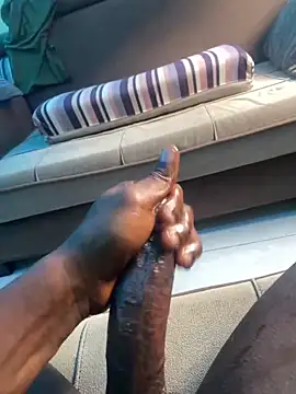 Makemecum634941 online show from 8, 9, 2025