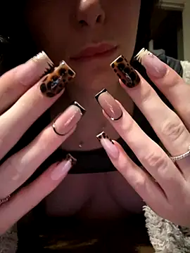 Sophsaysxox online show from 14, 11, 2025