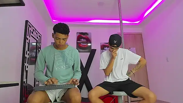 PRETTY FEM online show from 12, 10, 2025