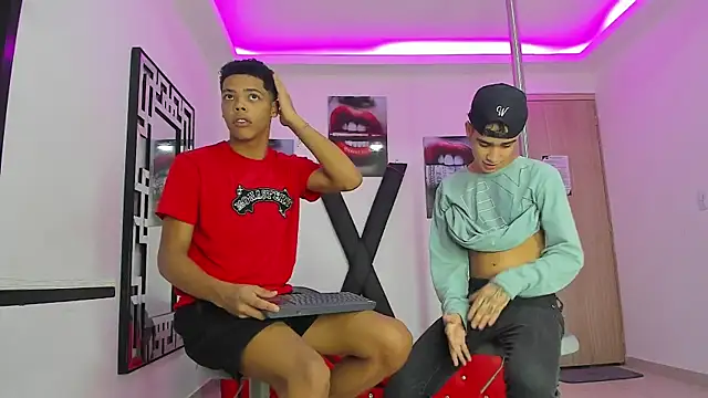 PRETTY FEM online show from 14, 10, 2025