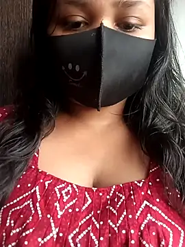 Snapshot of Aaradhya_Sharma chatting on 28, 10, 2025 Aaradhya Sharma online show from 28, 10, 2025