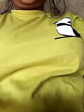 Snapshot of Aaradhya_Sharma chatting on 1, 12, 2025 Aaradhya Sharma online show from 1, 12, 2025