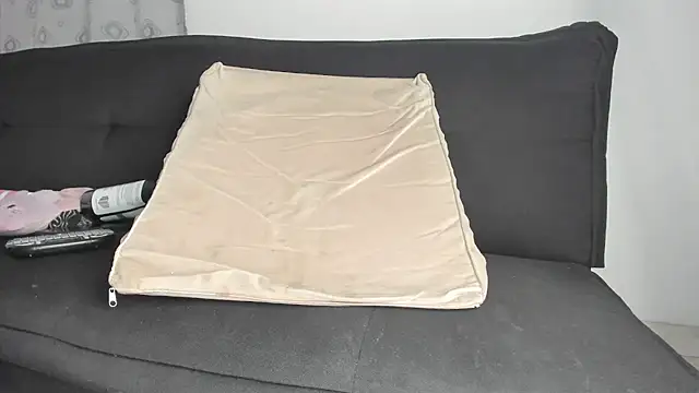 mila dash online show from 11, 10, 2025