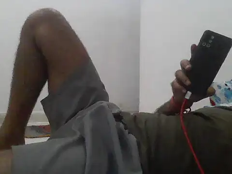 Snapshot of CalmedVodka chatting on 8, 10, 2025 CalmedVodka online show from 8, 10, 2025