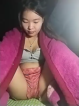 lylylove online show from 3, 11, 2025