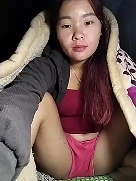 lylylove online show from 3, 12, 2025