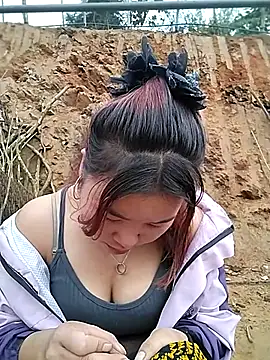 lylylove online show from 24, 2, 2026