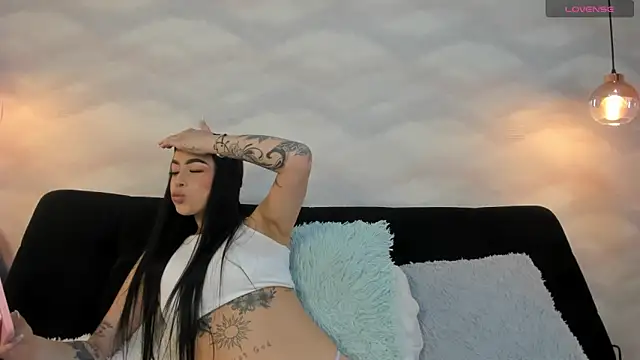 Snapshot of skailyn_angels chatting on 27, 9, 2025 skailyn angels online show from 27, 9, 2025