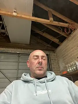 Richmcgee online show from 5, 4, 2026