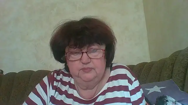 Snapshot of MilaSky5303 chatting on 20, 9, 2025 MilaSky5303 online show from 20, 9, 2025