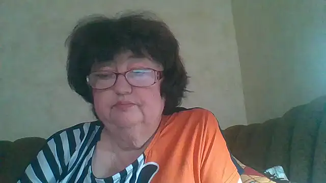 Snapshot of MilaSky5303 chatting on 25, 9, 2025 MilaSky5303 online show from 25, 9, 2025