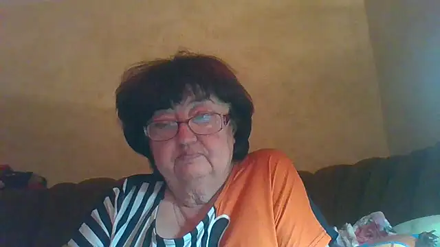 Snapshot of MilaSky5303 chatting on 29, 9, 2025 MilaSky5303 online show from 29, 9, 2025