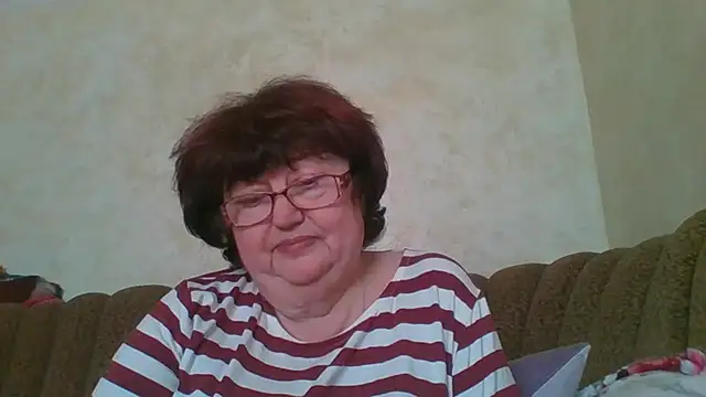 Snapshot of MilaSky5303 chatting on 5, 10, 2025 MilaSky5303 online show from 5, 10, 2025