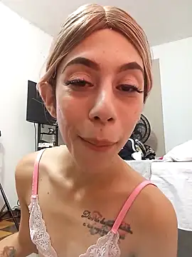 Darlyn tenderhot   online show from 8, 3, 2026